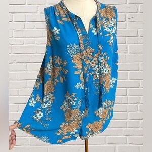 Torrid Blue Floral Sleeveless Blouse Plus Size 1X XL Tie Neck Flowy Feminine Top